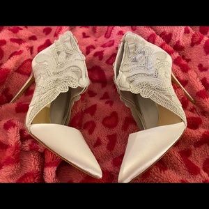 New Imagine Vince  Camino Im-Obin bridal shoes